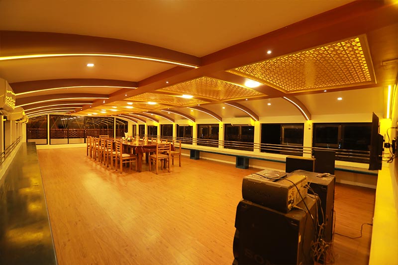 Samudra Royal Premium Houseboats